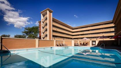 Best Western Mill River Manor - image 19