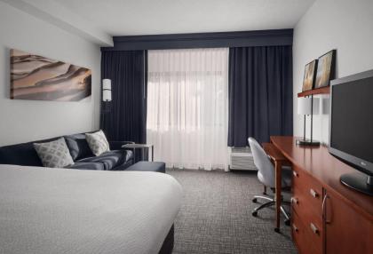 Courtyard by Marriott Rockville - image 13