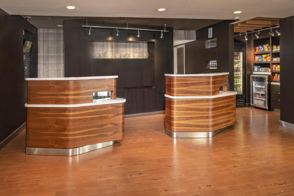 Courtyard by Marriott Rockville - image 3