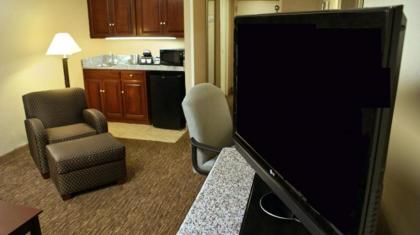 DoubleTree by Hilton Rocky Mount - image 21