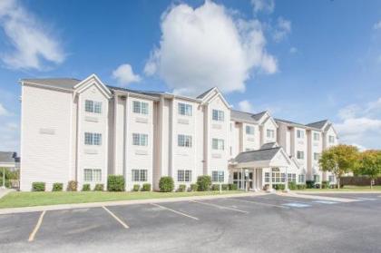 Microtel Inn by Wyndham Rogers - image 3