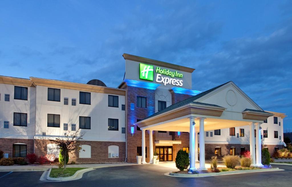 Holiday Inn Express Rolla an IHG Hotel - main image