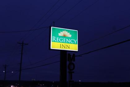Regency Inn - image 13
