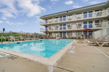 Motel 6-Rolling Meadows IL - Chicago Northwest - image 10