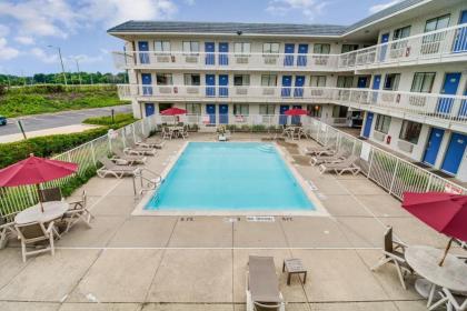 Motel 6-Rolling Meadows IL - Chicago Northwest - image 11