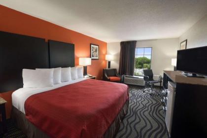 Days Inn by Wyndham Rome Downtown - image 3