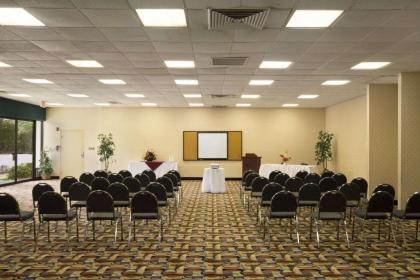 Days Inn by Wyndham Rome Downtown - image 5