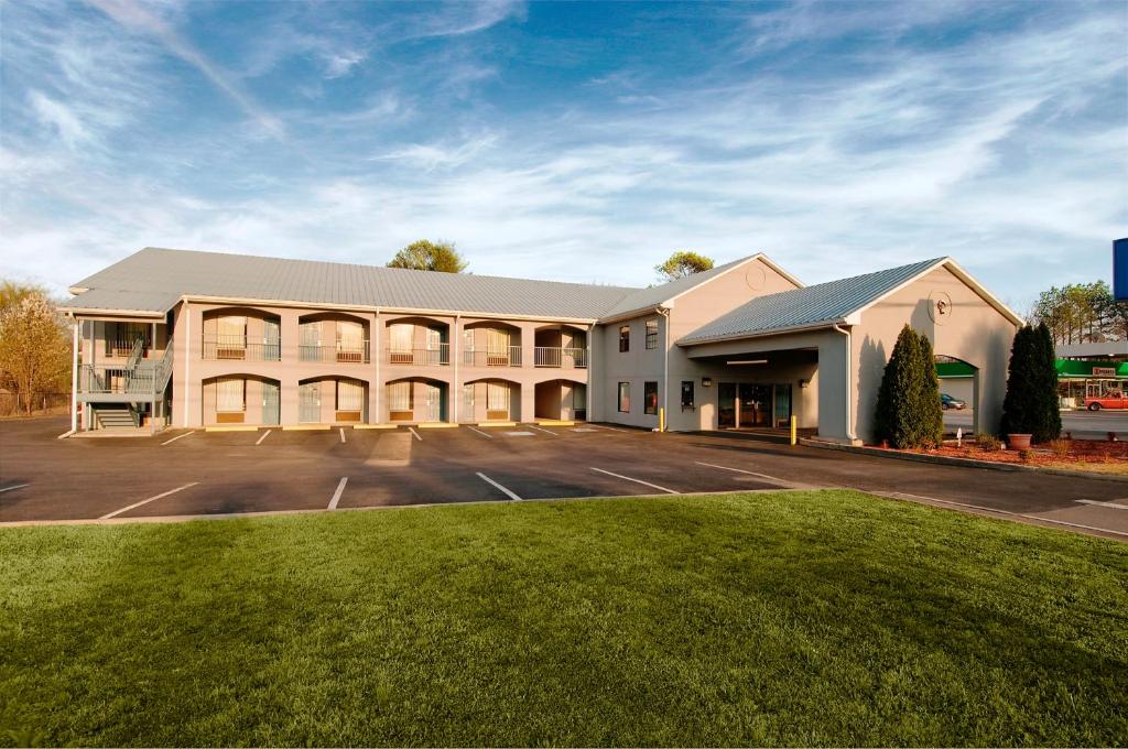 Americas Best Value Inn - Rome - main image