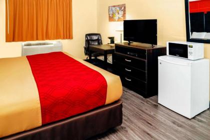 Econo Lodge Rome - image 4