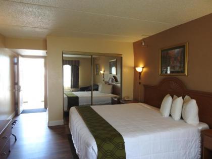 Relax Inn - image 15