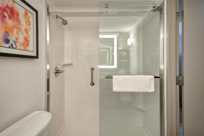 Hilton Garden Inn Detroit Metro Airport - image 21