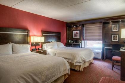 Hampton Inn & Suites Detroit/Airport Romulus - image 13