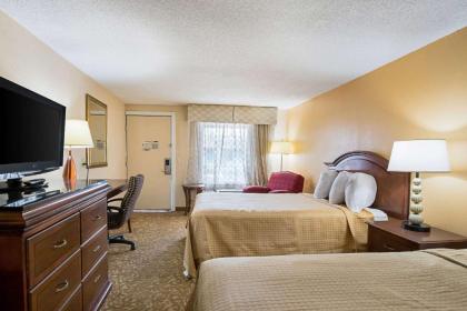 Rodeway Inn Metro Airport - image 14