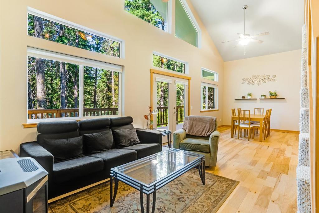 Lakedale Retreat - main image