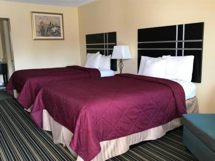 Soudersburg Motel - image 21
