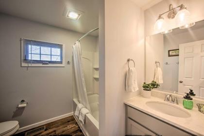 Family Home with Sunroom and Hot Tub 12mi to Lancaster - image 9