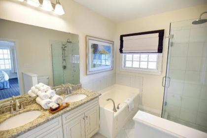 Waterside Resort by Capital Vacations - image 3