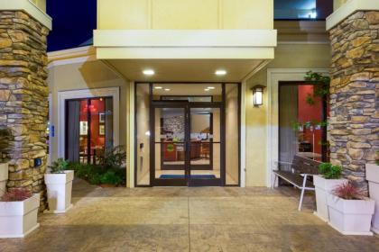 Holiday Inn Express Roseburg an IHG Hotel - image 15