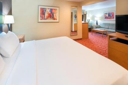 Holiday Inn Express Roseburg an IHG Hotel - image 8