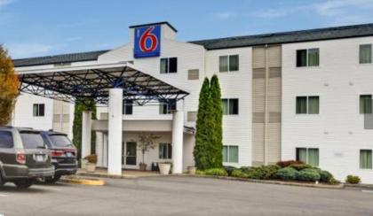 Roseburg Motel 6