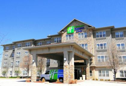 Holiday Inn Express Hotel  Suites Chicago West Roselle an IHG Hotel