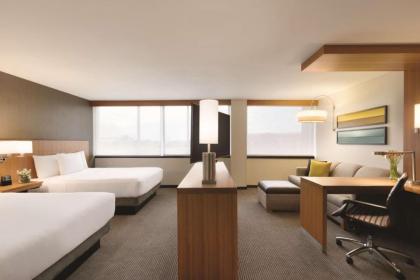 Hyatt Place Chicago O'Hare Airport - image 8