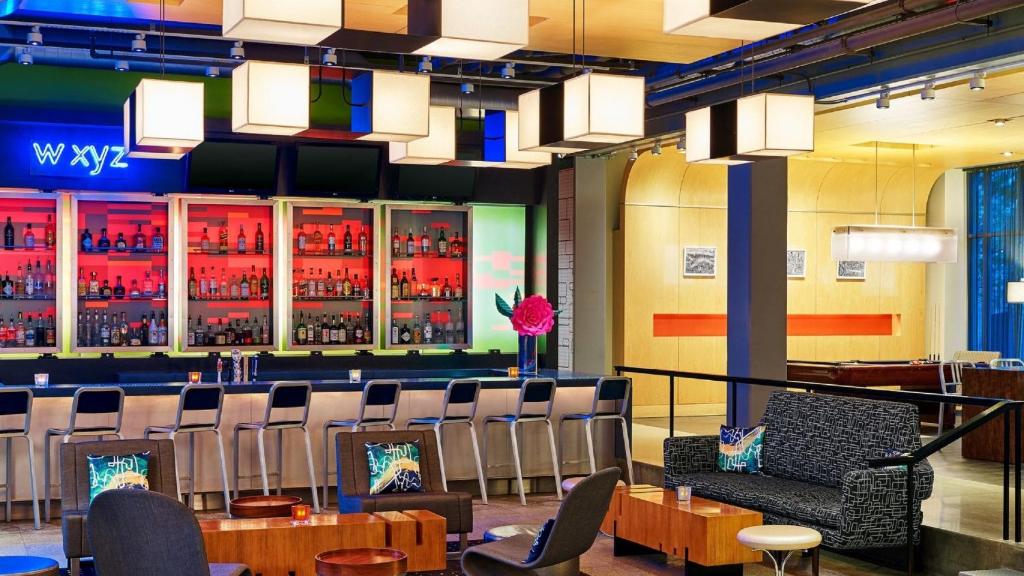 Aloft Chicago O'Hare - image 2