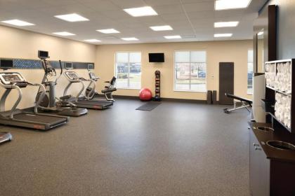 Hampton Inn & Suites Rosemont Chicago O'Hare - image 9