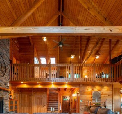 Private Mountaintop Cabin - image 12