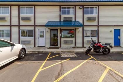 Motel 6-Rossford OH - image 4