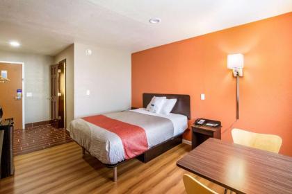 Motel 6-Rossford OH - image 6