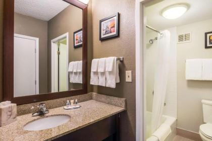 Comfort Inn - image 11