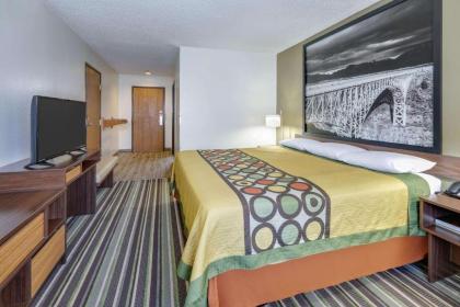 Super 8 by Wyndham Roswell - image 9
