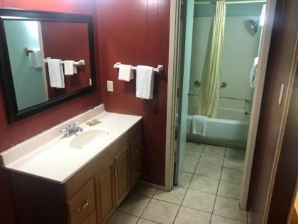 Western Inn Roswell - image 14