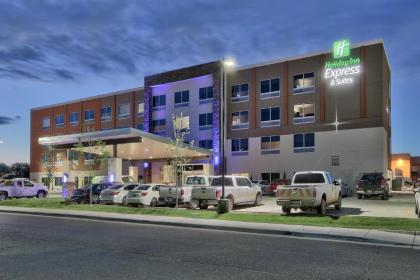 Holiday Inn Express  Suites   Roswell an IHG Hotel Roswell New Mexico