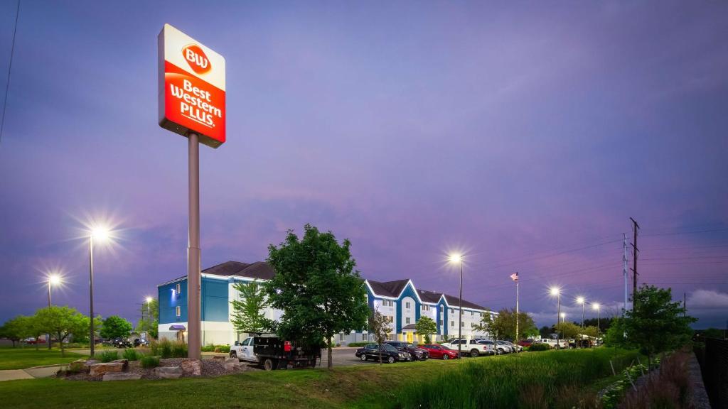 Best Western Plus Wausau-Rothschild Hotel - main image