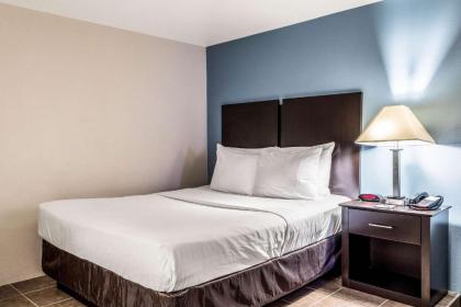 Quality Inn & Suites Round Rock - image 12