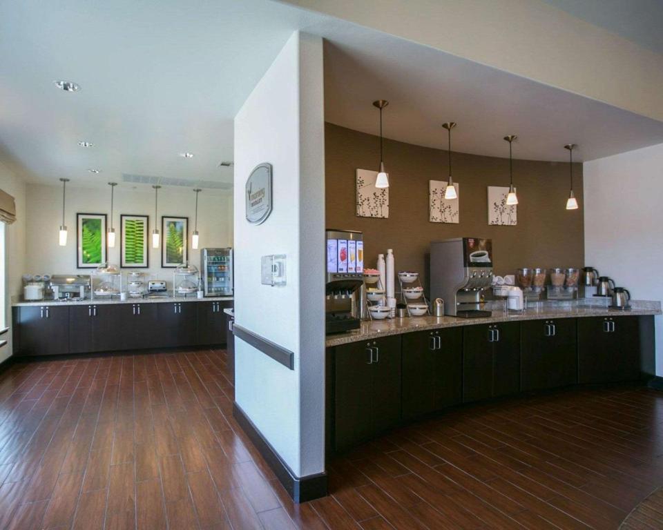 Sleep Inn and Suites Round Rock - Austin North - image 2