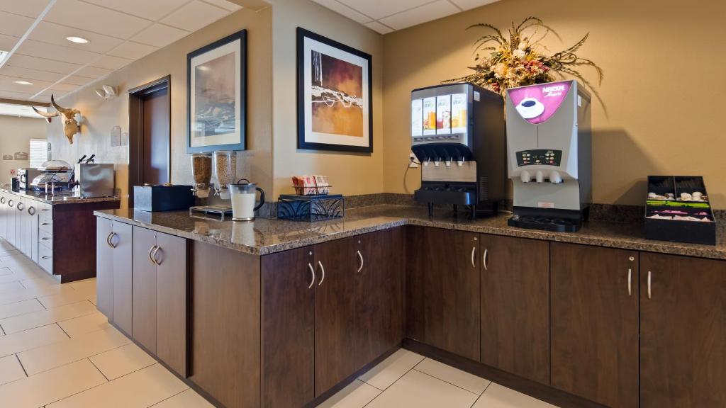 Microtel Inn & Suites by Wyndham Round Rock - image 5