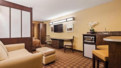 Microtel Inn & Suites by Wyndham Round Rock - image 6