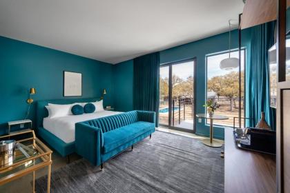 The Ruby Hotel - image 11