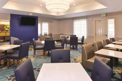La Quinta by Wyndham Ruidoso Downs - image 4