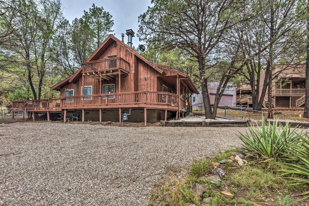 Rustic Ruidoso Cabin with Large Deck and Grill! - image 2