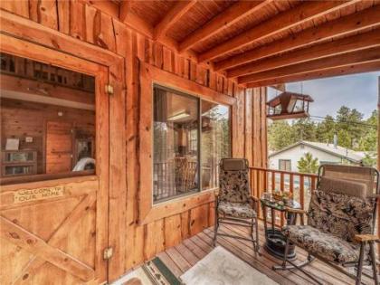 Moose Manor 3 Bedrooms Sleeps 8 Wood Stove Gas Grill WiFi - image 5