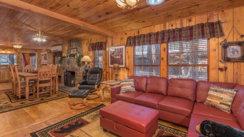 Whispering Pine Cabins - River's Edge - main image