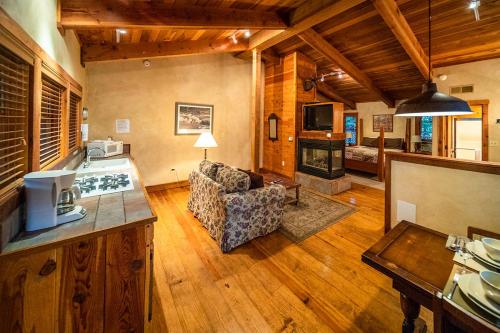 Riverside Cottage #28 - main image