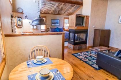 Riverside Cottage #21 - image 4