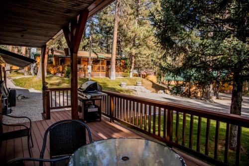 Ruidoso Lodge Cabin #10 - image 5