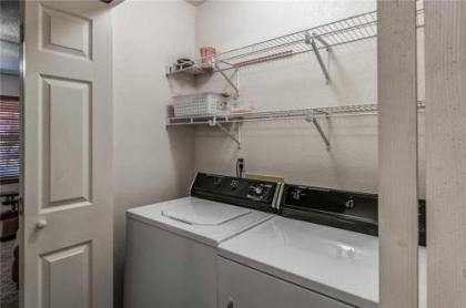 A Whispering River 2 Bedrooms Sleeps 6 Pets Welcome Gas Grill Hot Tub - image 4