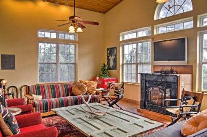 Quiet Ruidoso Hideaway   2 mi to Grindstone Lake Ruidoso